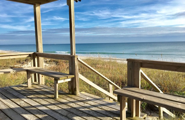 Cherry Point Townhouse Easy access to New Bern, MHC, and AB