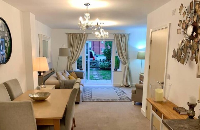 Cheshire East 4 Bedroom Townhouse, close to Bentley