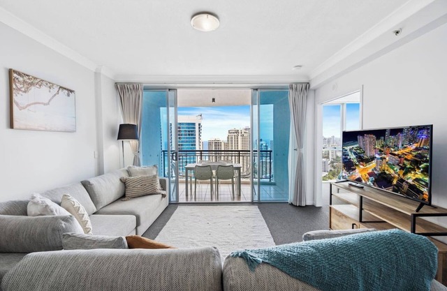Chevron: Majestic Ocean Vista w/ Resort Amenities