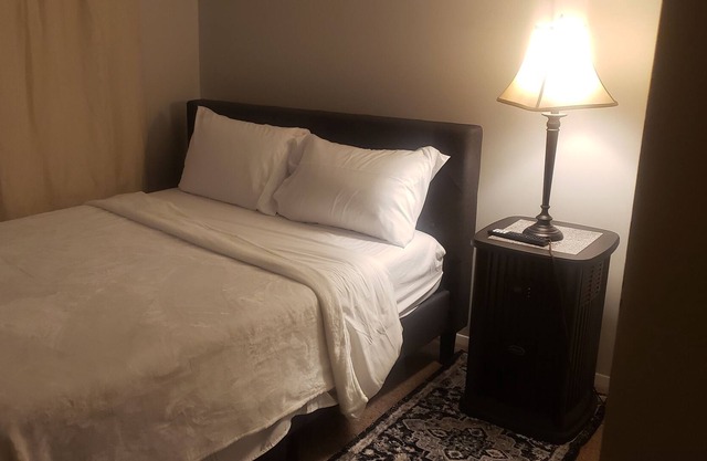 Chez Luxury Room R#1&3 2guests/Family. $90per/n. *R #2 Mas/bedroom $90p/Night