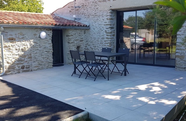 CHEZ MARCEL*** Gîte PMR (base for rest, heated pool)