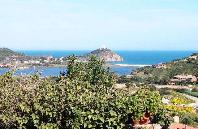 CHIA PANORAMA HAUS AUF DEM MEER