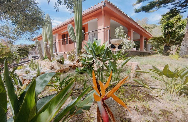 Chia "Sterlizia "beach house, vacation and relaxation...