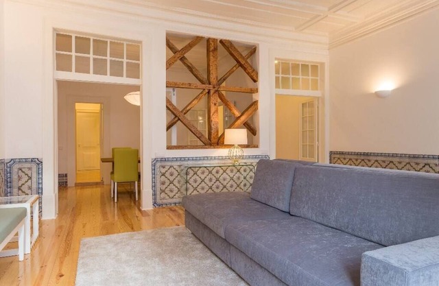 Edles und geräumiges 3 BR Chiado für 6 Personen - nahe Cais do Sodré und Baixa Chiado