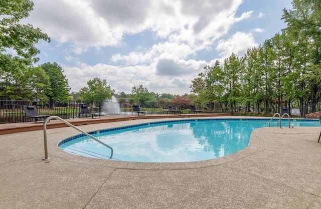 Chic 1-bedroom apartment with fitness room, WiFi in fabulous West Little Rock