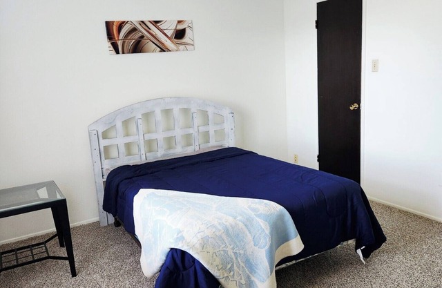 Chic 1-Bedroom Apartment in Vibrant St. Louis close to Airport