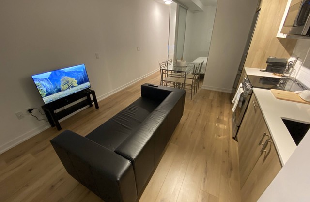 Chic 1-Bedroom Apartment for Short-Term Rental in Etobicoke! NEW!!!