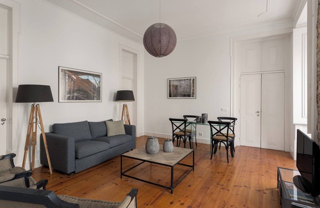 Chic 1-Bedroom in Cais do Sodré | Modern and Central