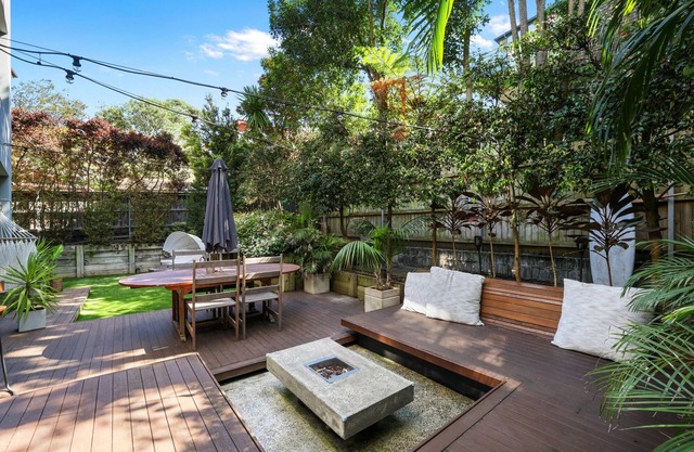 Chic 2-Bed Dee Why Haven with Backyard & BBQ