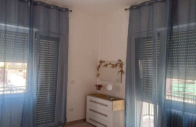 Chic 2-bedroom apartment with WiFi, AC in charming Brindisi