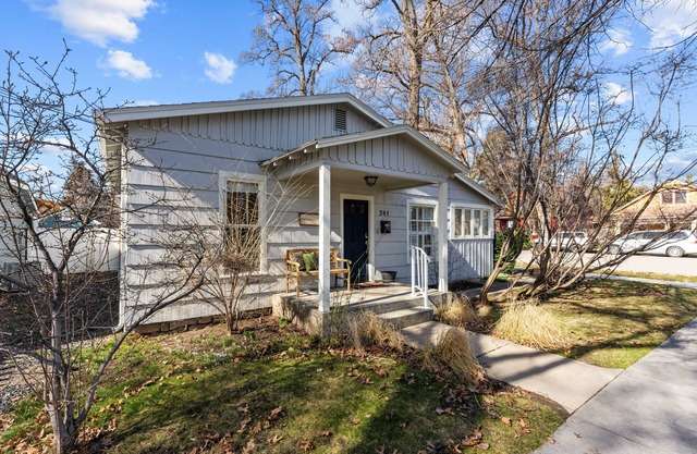 Chic 4 bdrm Home Downtown Boise Sleeps 8