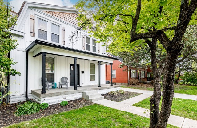 Chic 4BR Farmhouse Near Historic Bardstown Road