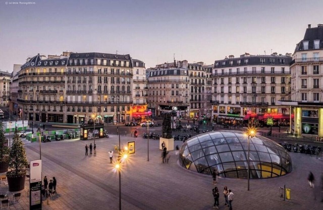 Chic 4BRApartment in Saint Lazare– Walk to Opera Garnier & Galeries Lafayette