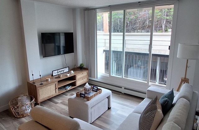 Chic Apt Near Stampede