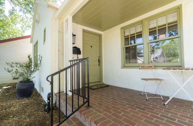 Chic Boho Bungalow in Land Park!