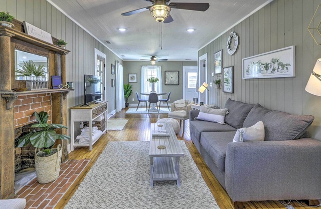NEW! Chic Carrollton Cottage w/ Updated Interior!