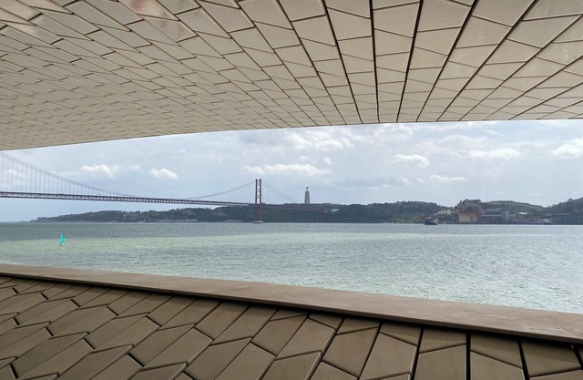 Chic & centrally located 1bd Lisbon, very spacious with lots of natural light