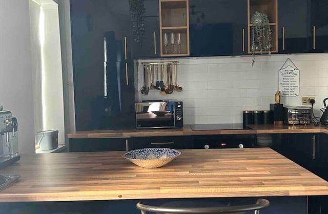 Chic Chambers | City Centre | Long Stay %