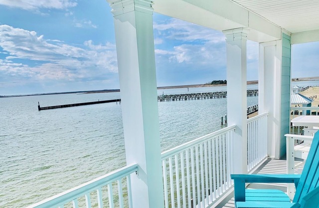 Chic Condo on Tangier Sound with Waterfront Balcony & Fireplace