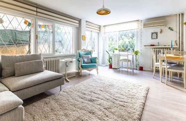 Chic Flat 5 min to Moda Coast in Kadikoy