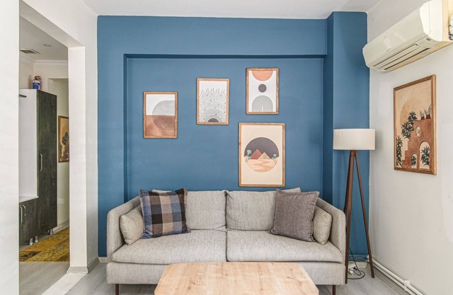 Chic Flat 5 min to Nisantasi and City's Mall