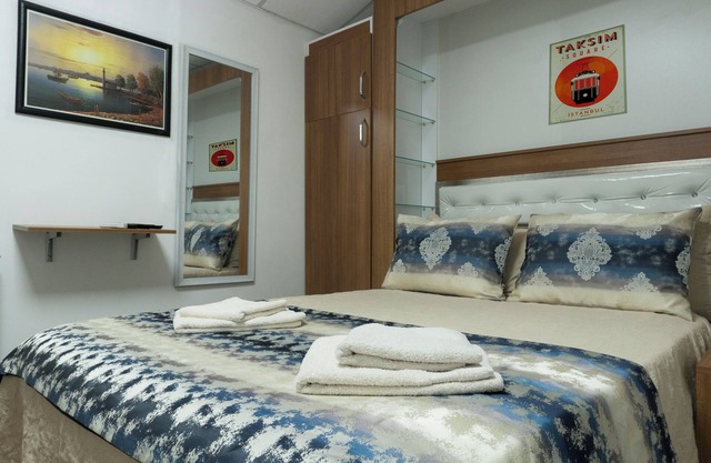 Chic hotel in fabulous Istanbul with WiFi, AC