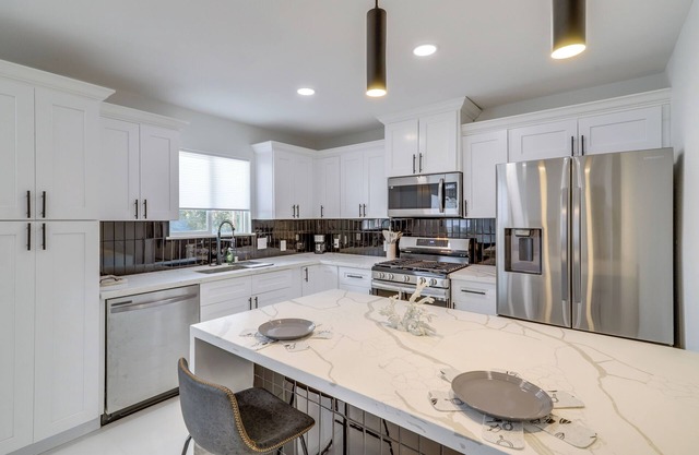 Chic Houston Apartment - 2 Mi to U of H Campus
