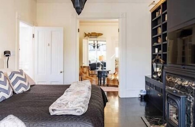 Chic Pacific Heights Jr. Studio