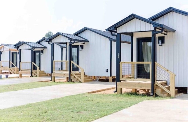 Chic Lake Bungalow: 2 Queens, Deck, Lake Access