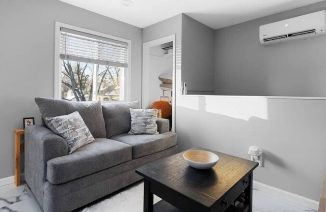 Chic Livonia Upstairs Hideaway