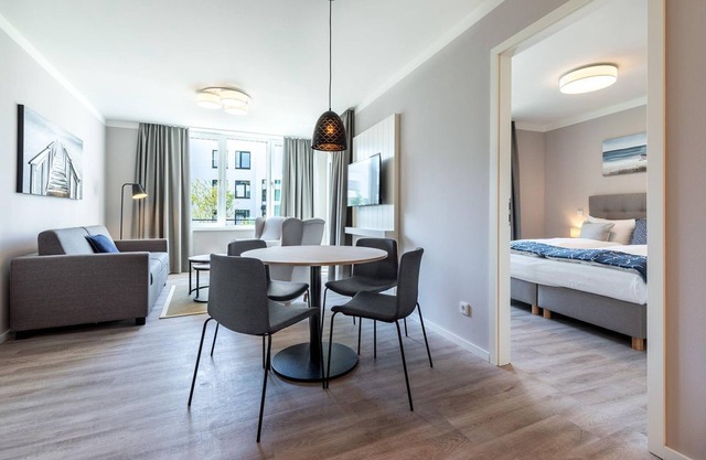 Schickes, modernes Ferienapartment mit Loggia und Nutzung des SPA inklusive -