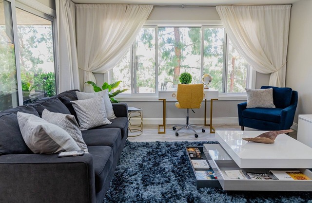 Chic Nest parent’s favorite! Irvine, Laguna, Best location!