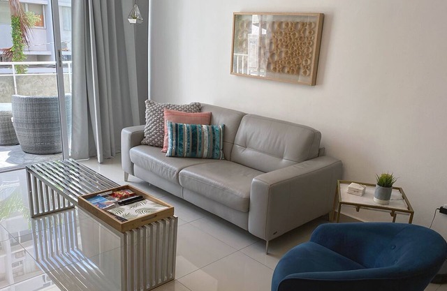 Lebendige moderne Wohnung im Herzen von Condado