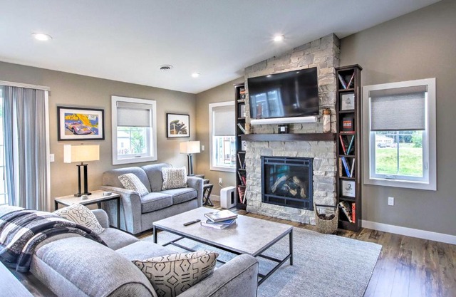 Chic Plymouth Townhome Less Than 1 Mi to Road America