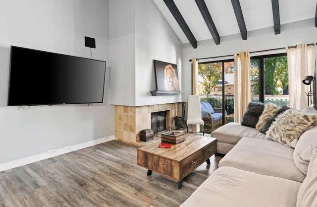Chic Sacramento Condo w/ Pool, Balcony, Fireplace