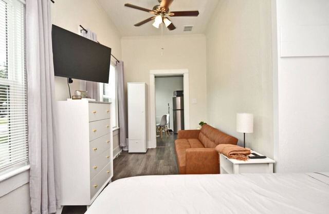 Chic Studio in Winter Garden