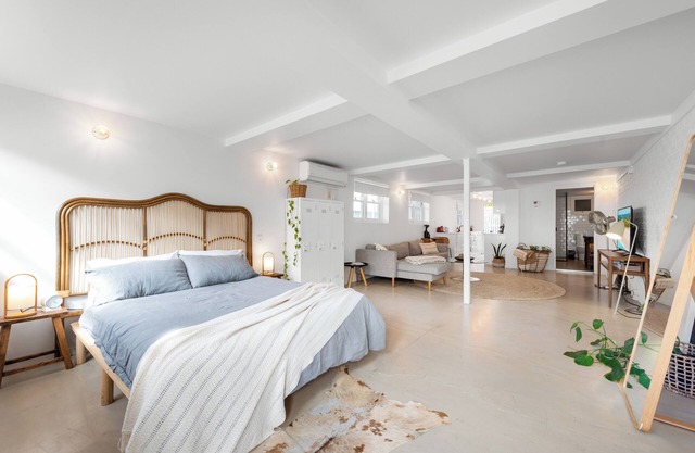 Chic Studio Retreat in a Prime Location