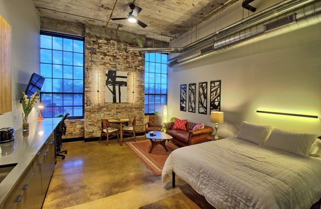 Chic Ultramodern Studio Loft w/ Designer Features