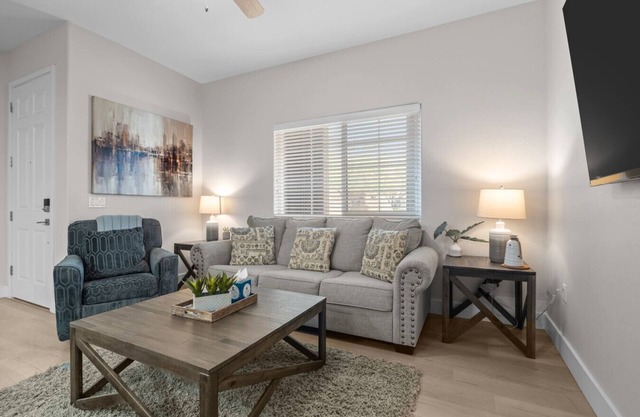 Chic Uptown Condo Tucson