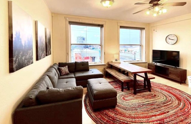 Chief Joseph Suite - Pet and Family Friendly!