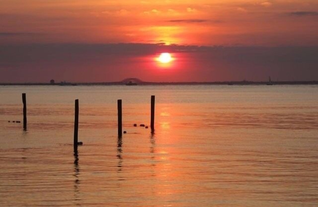 Charmantes 5BR Bay Front Beach Cottage in Fair Harbor 33% Preisnachlass !!!