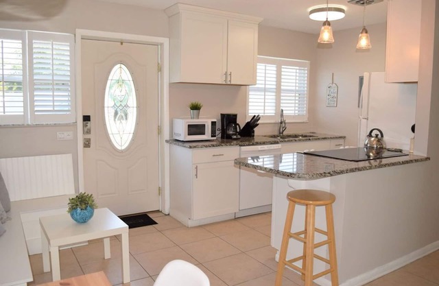 Chillax in einer erschwinglichen Wohnung in der Nähe des Strandes