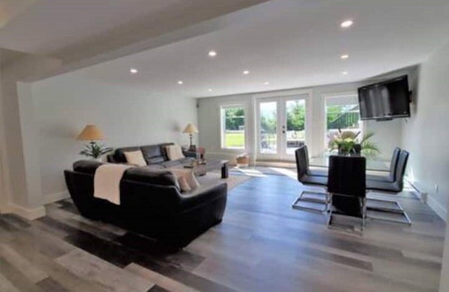 Chilliwack Mountain spacious suite