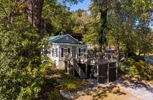 Chimney Rock View - Sleeps 7