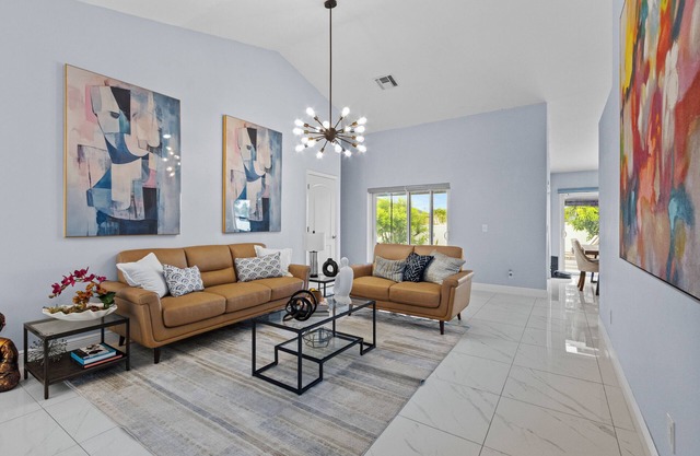 Chiquita's Sunset, a modern escape in Cape Coral