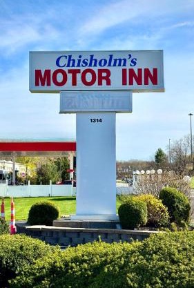 Chisholm's Motor Inn