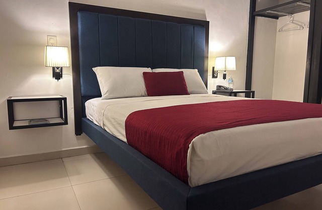 Choco's Hotel
