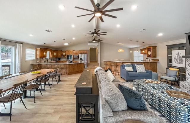 Choctaw Bay Getaway ~ lakefront + pool
