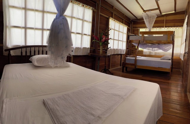 CHOMI HOUSE TAMBOPATA