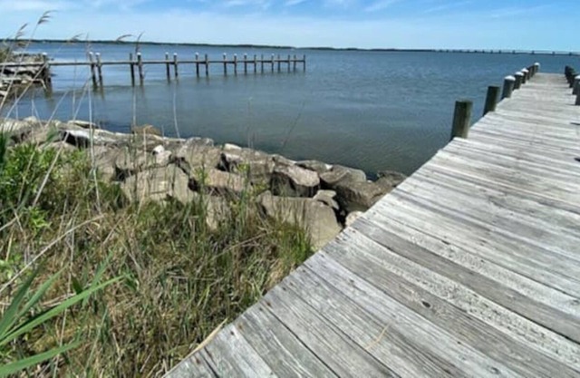 Choptank Water View Cottage/Eagle-Ironman Races with outdoor seating